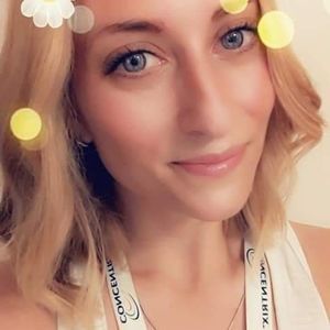 Meet your Posher, Vanessa